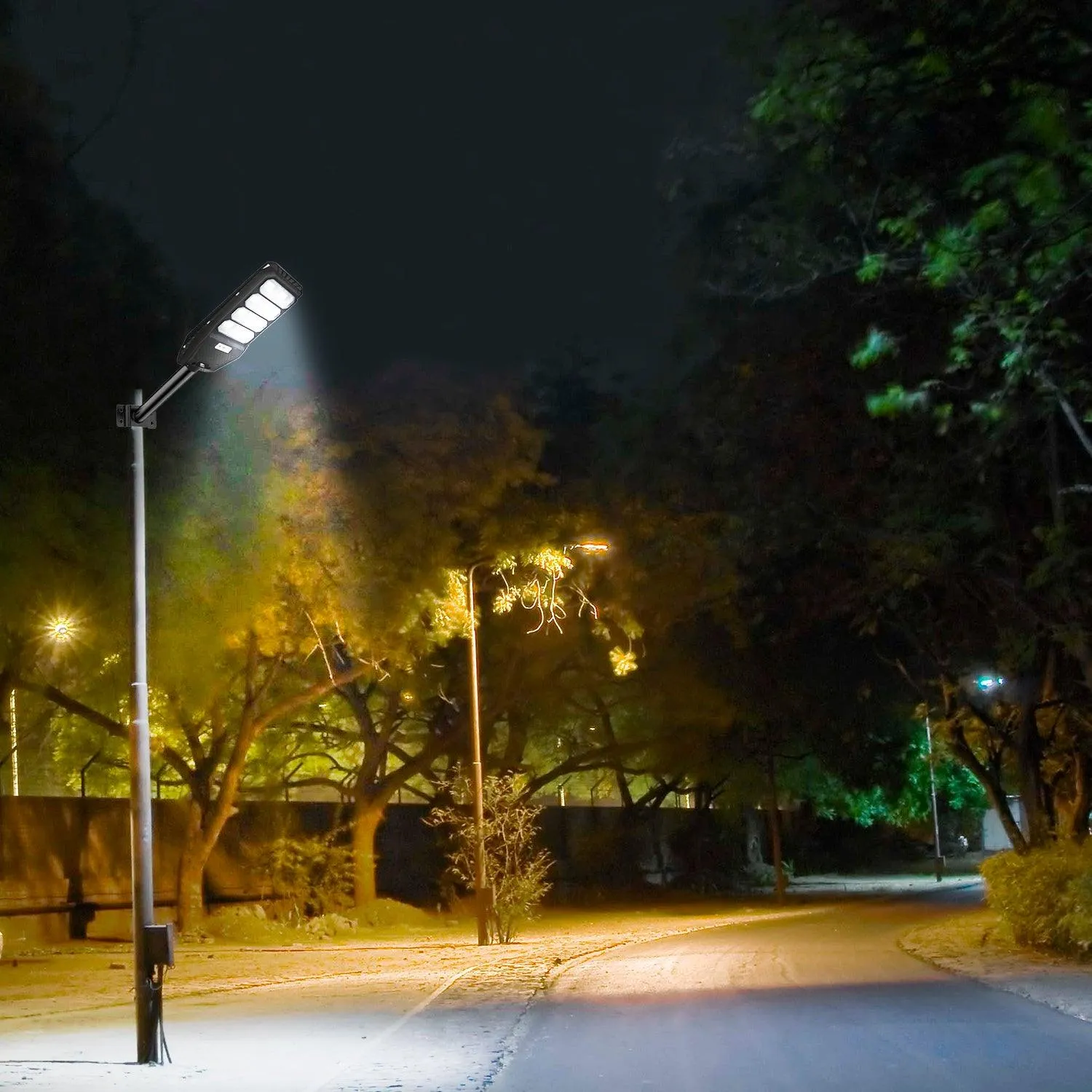 150 Watt Solar Street Light (White Light)